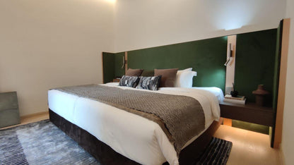Star Residences Two (Subsale)
