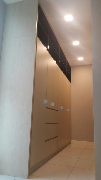 Uptown Residences (Subsale)
