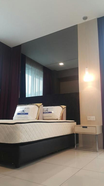 Uptown Residences (Subsale)