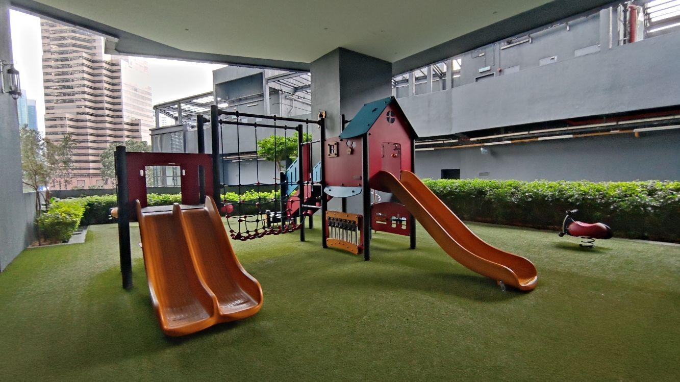 Star Residences Two (Subsale)