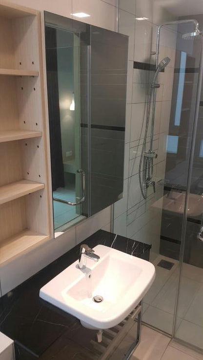Uptown Residences (Subsale)